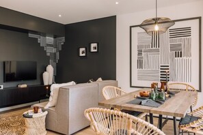 Apartment | 2 bedrooms - Lioua - 2 Bedrooms and Balcony in Lapa (Lisbon)