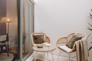 Apartment | 2 bedrooms - Gorafe - 2 Bedrooms and Terrace in Lapa (Lisbon)