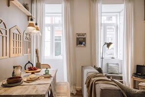 Apartment | 2 bedrooms - Gorafe - 2 Bedrooms and Terrace in Lapa (Lisbon)