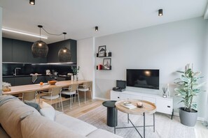 Apartment | 2 bedrooms - Milfontes - 2 Bedrooms and Shared Pool in Areeiro (Lisbon)