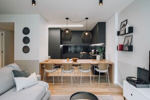 Apartment | 2 bedrooms - Milfontes - 2 Bedrooms and Shared Pool in Areeiro (Lisbon)