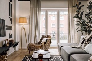 Apartment | 3 bedrooms - Barambu - 3 Bedrooms and Office in Avenidas Novas (Lisbon)
