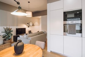 Apartment - Belver - 1 Bedroom Balcony and Parking in Arroios (Lisbon)
