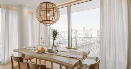 Pescaia - 2 Bedrooms and 2 Balconies in Alvalade