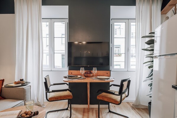 Apartment | 1 bedroom - Sperlonga - 1 Bedroom and Terrace in Arroios (Lisbon)