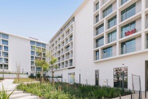 1 bedroom - Farol - 1 Bedroom Apartment With Pool in Areeiro (Lisbon)