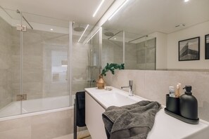 Apartment | 1 bedroom - Areosa - 1 Bedroom in Parque das Na oes (Lisbon)