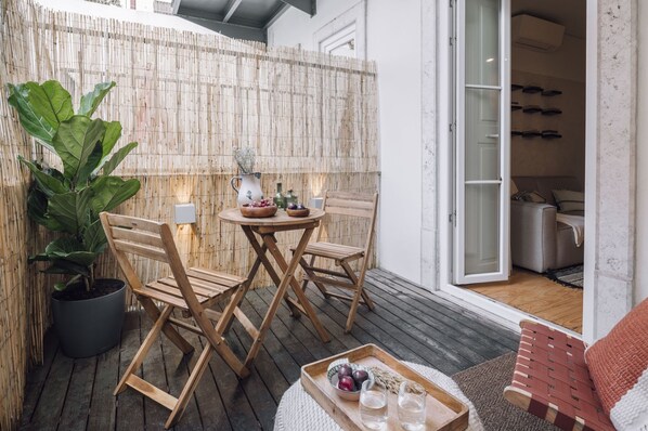 Apartment | 1 bedroom - Martos - 1 Bedroom and Terrace in Santos (Lisbon)