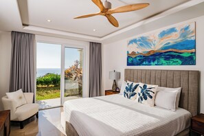 3 bedrooms, in-room safe, desk, iron/ironing board