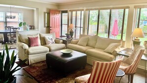 Living area - Charming light-filled 5-bedroom home (Wilmette)