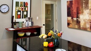 Interior - Charming light-filled 5-bedroom home (Wilmette)
