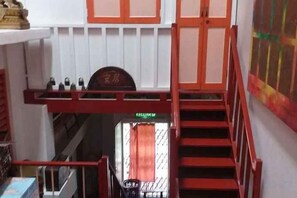 Unclassified image, 4 of 28, button - D Riverside Inn (Melaka)
