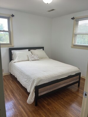 3 bedrooms, WiFi, bed sheets - 3-bedroom building in fabulous Nashville with AC, WiFi (Nashville)