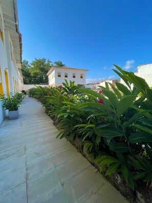 Property grounds - Pousada Fortaleza (Paraty)