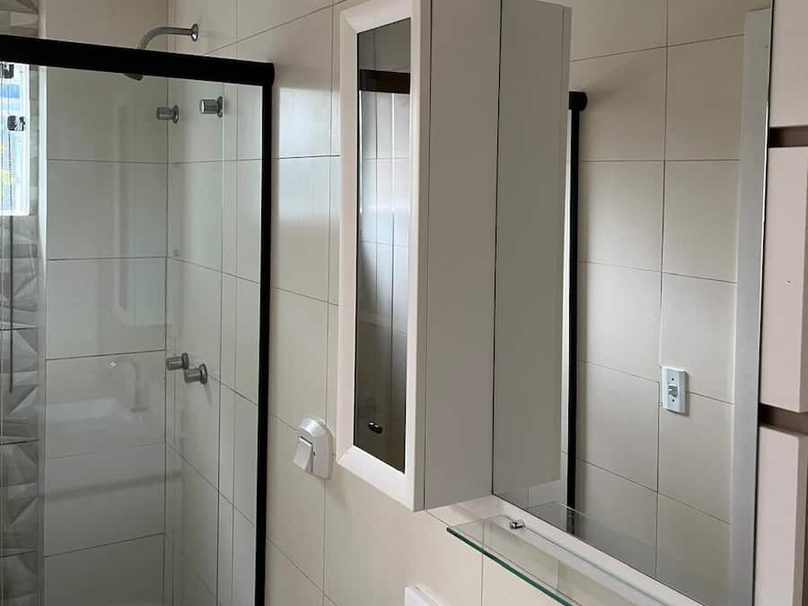 Dobbeltrom – deluxe | Bad | Dusj, toalettartikler (inkludert), håndklær og såpe