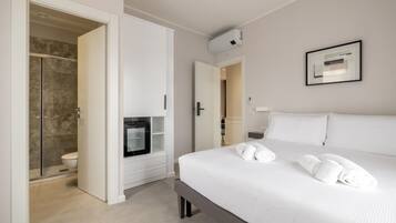 Escrivaninha, espaço de trabalho para notebook, Wi-Fi de cortesia