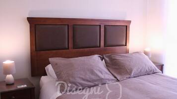 2 dormitorios, tabla de planchar con plancha, wifi y ropa de cama