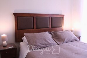 2 makuuhuonetta, silitysrauta/-lauta, Wi-Fi, vuodevaatteet