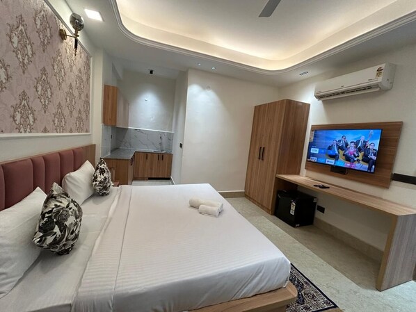 Double Room, City View | Free WiFi - Metro Tower-New Delhi Airport (New Delhi)