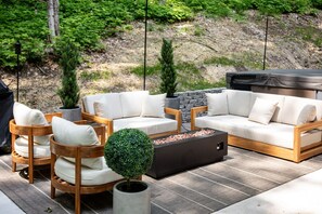 Terrace/patio - The Tower at Glacial Hills (Bellaire)