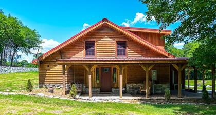 TURKEY CREEK | Cozy Cabin Near Jack Daniels & More