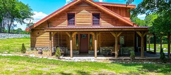 TURKEY CREEK | Cozy Cabin Near Jack Daniels & More