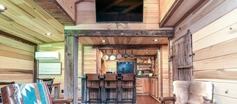 TURKEY CREEK | Cozy Cabin Near Jack Daniels & More