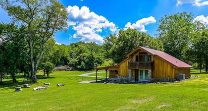 TURKEY CREEK | Cozy Cabin Near Jack Daniels & More