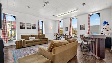 智能電視、 辦公室