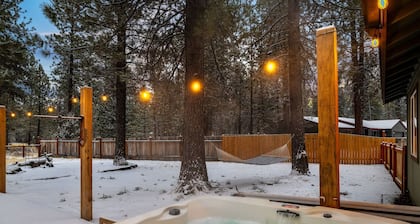 Hot Tub, Fire Pit, Dog Friendly