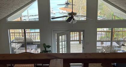 Lakehouse with Lake and Mountain views by Norris Lake Tennessee
Andersonville