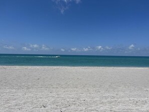 Tæt på stranden