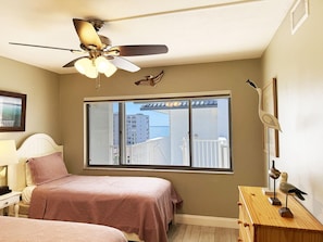 2 bedrooms, bed sheets