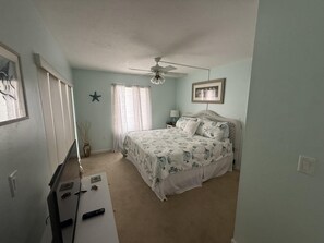 2 室のベッドルーム、WiFi、ベッドシーツ