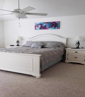 3 bedrooms, bed sheets - Peaceful Pool Escape – Close to Beach & Fun (Rotonda West)