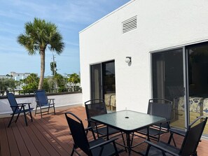 Outdoor dining - Bayside 2BR Condo at Tamarind - Private Sun Deck (Englewood)