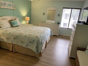 1 bedroom, bed sheets
