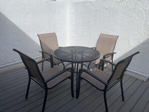 Outdoor dining - Open Deck – 2BR Loft Condo with Bay Views (Englewood)