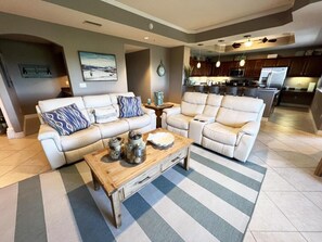 Smart TV - Manasota Key Gem - Pool and Hot Tub - Beach Views (Englewood)