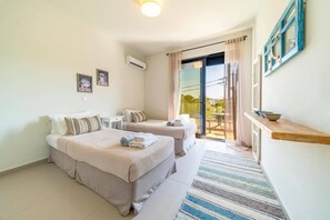 4 bedrooms, WiFi, bed sheets - Villa Thalassa Ixia by Villa Plus (Ialysos)