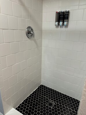 Classic Suite | Bilik Mandi | Pancuran mandi, tuala disediakan, sabun, syampu