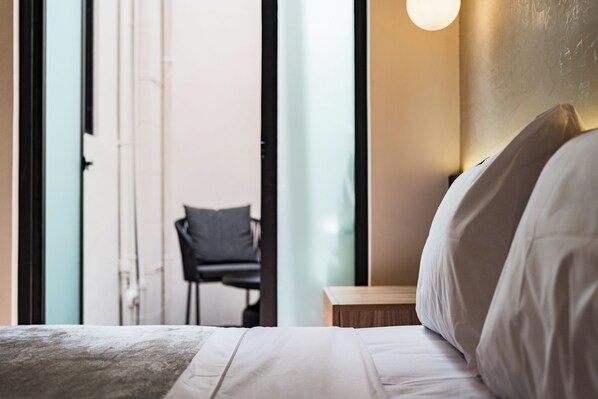 1 chambre, bureau, lit parapluie, Wi-Fi