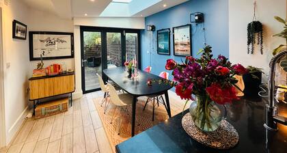 Townhouse by Notting Hill - Sleeps5/petsok/tv/wifi