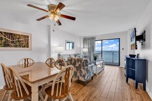 Dining - Bluewater Resort 502 (Myrtle Beach)