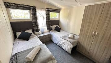 3 bedrooms, WiFi, bed sheets