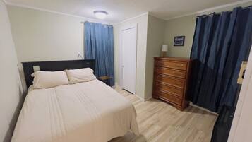 3 bedrooms, free WiFi, bed sheets