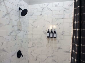 Een douche, een haardroger