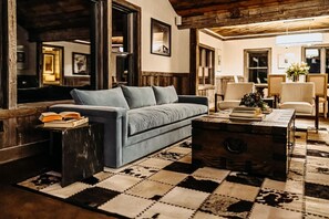 Fernseher, Stereoanlage