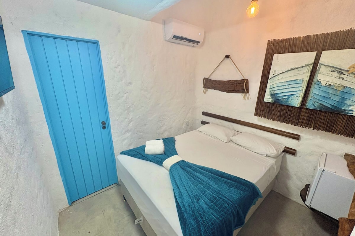 Basic Double Room | Blackout drapes, WiFi (free), bed sheets