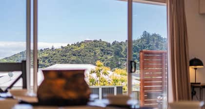 Greenhills Charmer - Coromandel Town Holiday Home